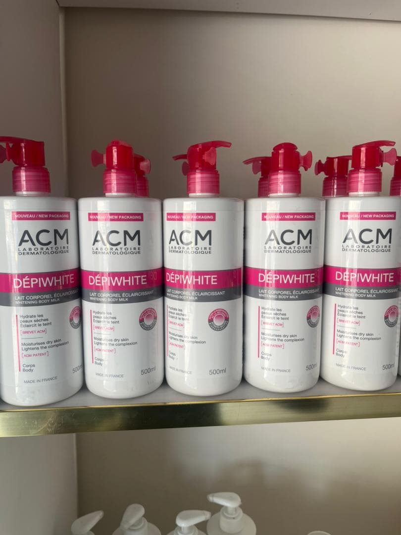ACM Dépiwhite Lait Corporel Éclaircissant nouveau packaging brevet ACM, flacon pompe 500 ml